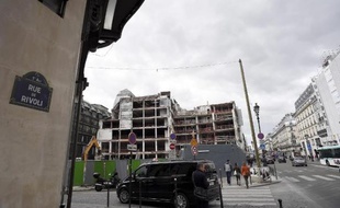 La facade partiellement détruite de la Samaritaine, à Paris le 8 avril 2014