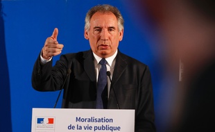François Bayrou présente son projet de loi sur la moralisation de la vie publique, le 1er juin 2017, à Paris.