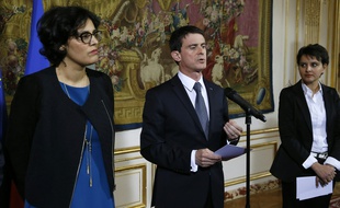 Myriam El Khomri, Manuel Valls et Najat Vallaud-Belkacem annoncent plusieurs mesures en faveur de l’insertion professionnelle des jeunes le 11 avril 2016