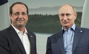 François Hollande s'est entretenu lundi du conflit syrien avec son homologue russe Vladimir Poutine sans avoir "trop d'illusions" sur les chances d'infléchir au sommet du G8 la détermination de l'indéfectible allié de Damas.