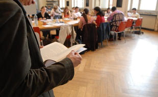 Strasbourg: Des barres de céréales offertes aux étudiants dans les bibliothèques avant les examens (Illustration)