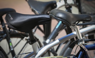 En plus des aménagements comme les pistes cyclables ou les arceaux de stockage, la ville de Strasbourg souhaite ancrer la culture vélo à travers les acteurs associatifs dans les quartiers.