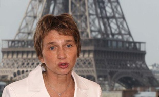 La présidente du Medef, Laurence Parisot, lors d'un forum économique, le 8 avril 2011, à Paris.