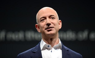 Jeff Bezos, le patron d'Amazon, le 6 septembre 2012 à Santa Monica en Californie