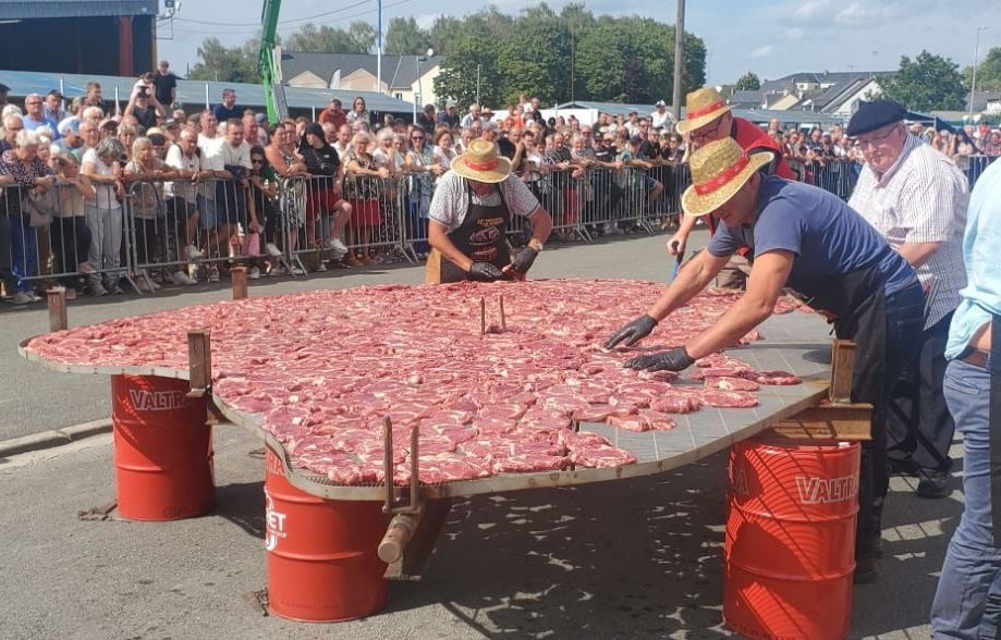 Mayenne : Le record de la plus grande entrecôte a été battu