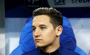 Florian Thauvin sur le banc des remplaçants.