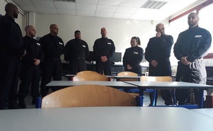 Une « brigade de sécurité dans les lycées »
