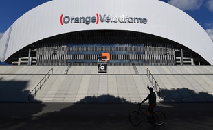 Non, ils n'ont pas peint des parenthèses, elles sont de nous.