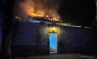 La maison en flammes, à Gigean