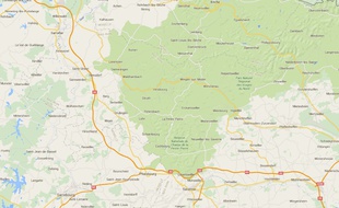 La zone des attaques à la voiture bélier et des méfaits de la nuit de lundi à mardi couvre les secteurs du Bas-Rhin de Saverne, de Sarre-Union et de Moselle de Sarralbe.