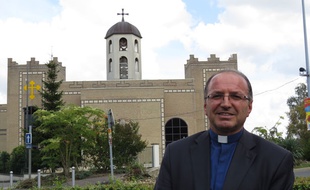 Le père Sabri Anar, curé de la paroisse chaldéenne de Saint Thomas à Sarcelles (Val d’Oise), au lendemain de la manifestation en soutiens aux chrétiens d'Irak.