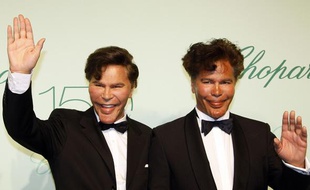 Igor et Grichka Bogdanoff, lors du festival de Cannes, le 17 mai 2010.