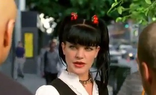 Capture d'écran de la vidéo publicitaire de CBS pour "NCIS" et "NCIS: Los Angeles".
