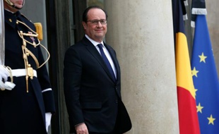 Le président français François Hollande -ici à l'Elysée le 24 mars 2016- estime que le réseau des attentats de Paris et Bruxelles est "en voie d'être anéanti" mais que d'autres entetiennent "la menace"