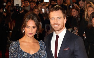 Les acteurs Alicia Vikander et Michael Fassbender à l'avant-première du film Une Vie entre deux océans à Londres