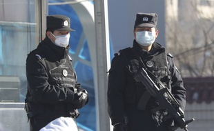Des policiers chinois à Pékin début février 2020 (illustration).