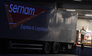 Le transporteur Sernam (1.600 salariés), en proie à d'importantes difficultés financières, a été placé mardi en redressement judiciaire par le tribunal de commerce de Nanterre avec une période d'observation de six mois.
