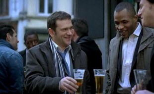 Capture d'écran du spot télévisé diffusé dans le cadre de la nouvelle campagne de prévention contre l'alcool, lancée le 13 mars 2011.
