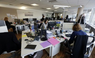 Des journalistes du département "Social", de l'AFP, le 17 février 2014 à Paris