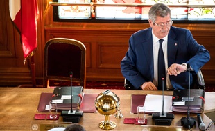 Le maire de Levallois-Perret, Patrick Balkany, lors d'un conseil municipal, le 1er juillet 2019.