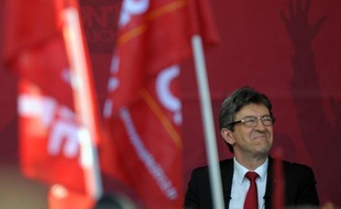 Un des objectifs du Front de Gauche est d'"éradiquer politiquement" le Front national, a expliqué Jean-Luc Mélenchon à l'occasion d'un meeting de soutien aux candidats de son parti pour les législatives à Strasbourg.