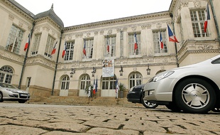 Le vœu visait à ce que les élus de l'hôtel de ville diminuent leurs indemnités par solidarité.