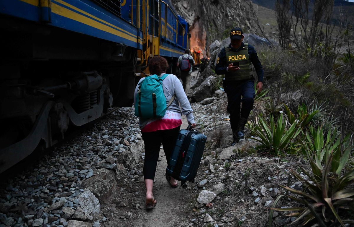 Pérou : Début des évacuations des touristes bloqués au Machu Picchu