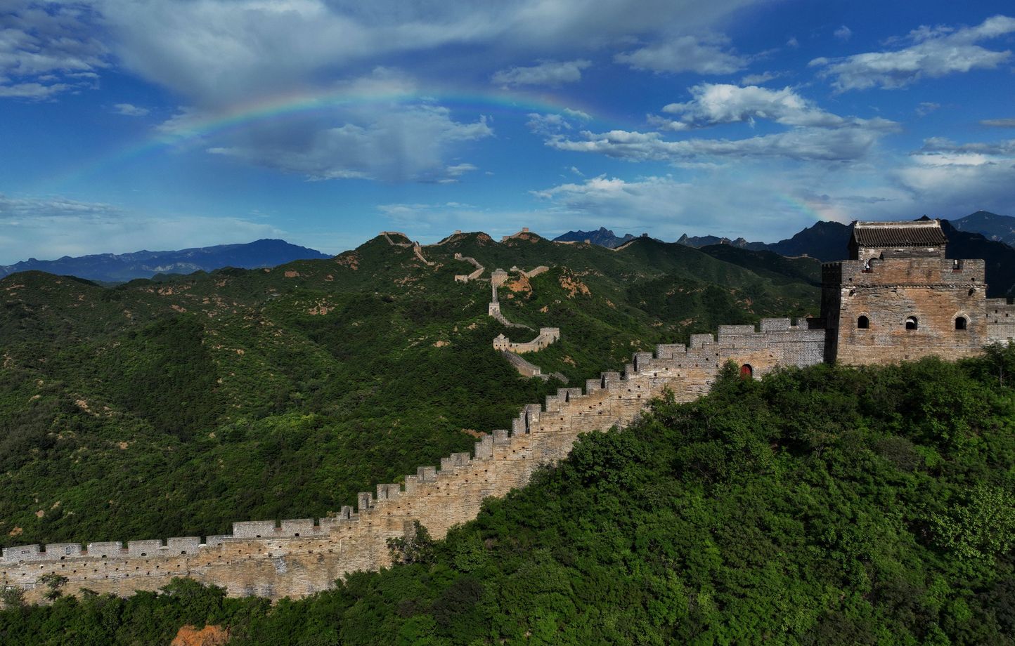 Grande Muraille de Chine : Un couple arrêté pour avoir creusé dans la