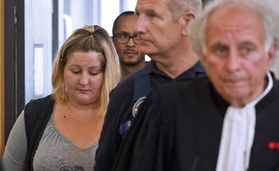 Cécile Bourgeon (à gauche), au procès d'Adel Souissi, le 5 septembre.