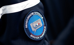 Une vingtaine de gendarmes travaillent à la brigade numérique à Rennes.