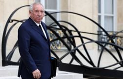 Malgré l’épée de Damoclès au-dessus de Matignon, Bayrou reste inflexible