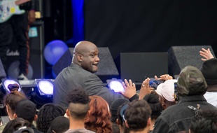 Shaquille O'Neal dans le Jimmy Kimmel Live TV show, à Los Angeles, le 30 octobre 2017.