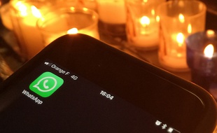 A Toulouse, le curé de la cathédrale Saint-Etienne communique avec ses ouailles via WhatsApp.