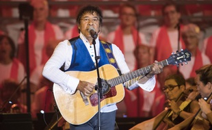Laurent Voulzy lors d'un concert à Cannes en 2018