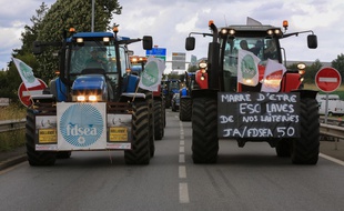 Une grosse manifestation avait déjà eu lieu en juillet 2015 devant le siège de Lactalis de Laval