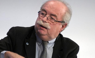 La prospection des gaz de schiste "se justifie", et "le débat va nécessairement évoluer" sur la question, estime le PDG de Total, Christophe de Margerie, dans une interview à La libre Belgique jeudi, après l'abrogation de son permis d'exploration par la France.