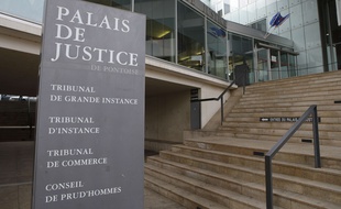 Le tribunal de Pontoise.