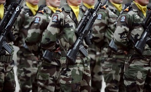 Un militaire de 22 ans a été mortellement blessé mercredi au cours d'un exercice de tirs de mortier au camp du Valdahon (Doubs), a-t-on appris de source judiciaire.