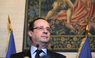 Une centaine d'élus venus de 24 départements, réunis samedi à Saint-Haon-le-Châtel (Loire), ont décidé de demander audience au président François Hollande afin qu'il garantisse "la libre administration des communes", a-t-on appris auprès des organisateurs.