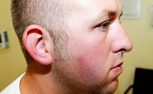Une photo de l'officier Darren Wilson montrée au grand jury de Ferguson.