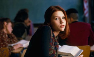 Claire Danes incarne Angela Chase dans la série «My So-called Life» («Angela, 15 ans» en VF)