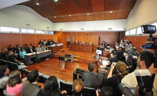 La salle d'audience du tribunal de Salta, en Argentine à l'ouverture du procès du meurtre en 2011 de deux Françaises, le 25 mars 2014