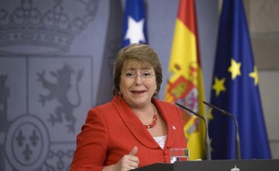 La présidente chilienne Michelle Bachelet lors d'une conférence de presse au palait Moncloa à Madrid le 30 octobre 2014