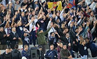 Les supporters des Girondins dans le Nouveau stade de Bordeaux, en octobre 2015.