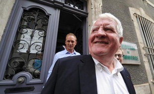 Laurent Spanghero et son offre de reprise de l'entreprise de Castelnaudary qu'il a lui-même fondée représentaient mardi la seule chance de survie pour la société menacée par le scandale de la viande de cheval.