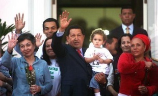 La libération des deux femmes avait été annoncée à Caracas par le président vénézuélien Hugo Chavez. Le chef d'Etat avait annoncé mercredi une nouvelle tentative de libérer les deux femmes, après l'échec d'une première opération fin décembre.
