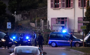 La première reconstitution de la nuit du meurtre de la petite Maëlys a débuté lundi 24 septembre vers 20 heures à Pont-de-Beauvoisi, en Isère.