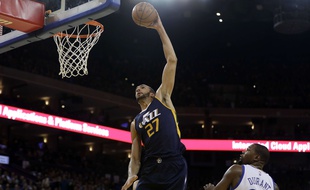 Rudy Gobert face à Kevin Durant, le pivot français du Jazz d'Utah fait partie des plus grosses progressions de la saison en NBA.