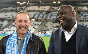 Jean-Pierre Papin et Basile Boli en octobre 2016 à Marseille