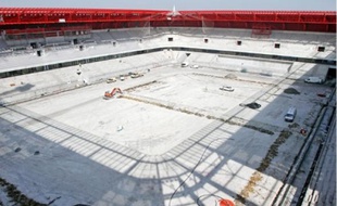 Le futur stade valenciennois entre dans sa phase finale. Dans trois mois, l'enceinte de 25 000 places sera terminée.